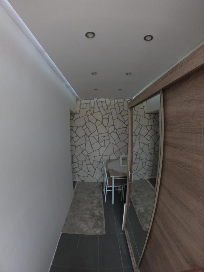 Apartmani Majetic Omišalj Kültér fotó